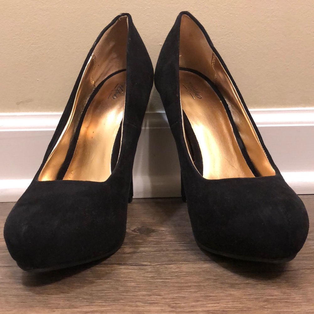 Black heels